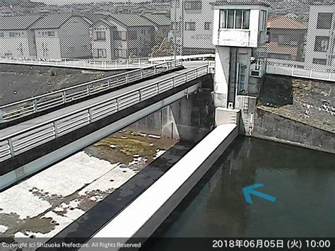 星山放水路|潤井川星山放水路分岐点河川監視ライブカメラ（静岡。